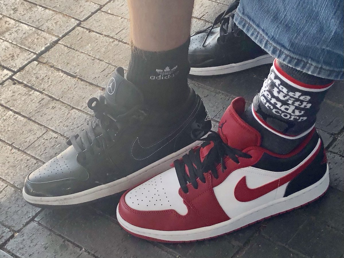 thornell5's tweet photo. @MatriceRaven @NorthwestISD @Coach_CBerry @LearnedNotGiven @APD1319 @drchassidygreen @thornton_lamar @jackson_carrie Father and son combo for #freshfeetFriday #bebold #one https://t.co/WVWpfiAwWI