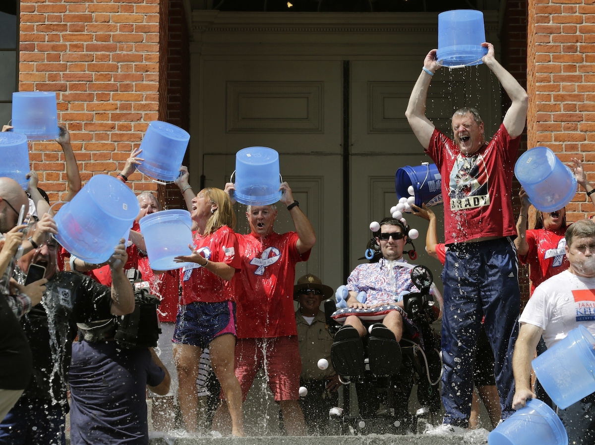 WHYYThePulse's tweet photo. Do you remember the ice bucket challenge in 2014? Pour a bucket of ice water over your head or donate $100 to an ALS organization. 

Here's what happened to the millions of dollars that were raised. 

@ja_sleiman  reports 🖊 https://t.co/w1HBAnMv3J https://t.co/7LaldBvhyD