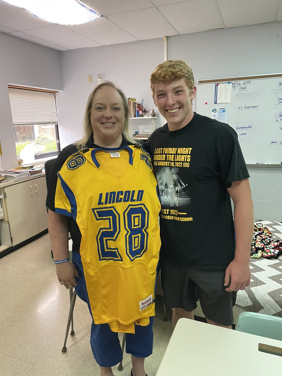 Colton Chrysler (@chryslercolton) on Twitter photo Thank you for always being there for me and helping me along my high school career. Best teacher ever- no lion! <a href="/gahannafootball/">GahannaFootball</a> Thank you for always being there for me and helping me along my high school career. Best teacher ever- no lion! <a href="/gahannafootball/">GahannaFootball</a>