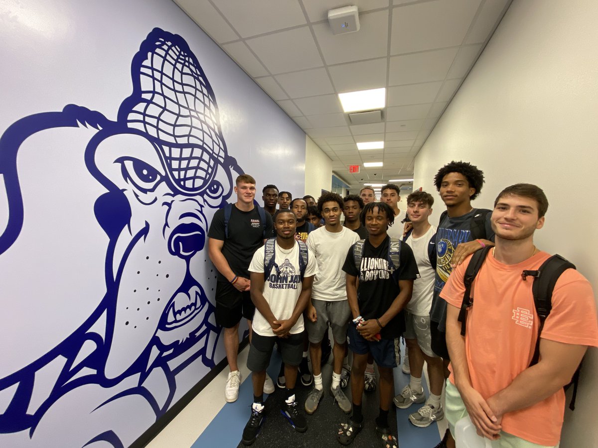 JJCMBasketball's tweet image. A great start to the 22-23 year! #BlueCollar