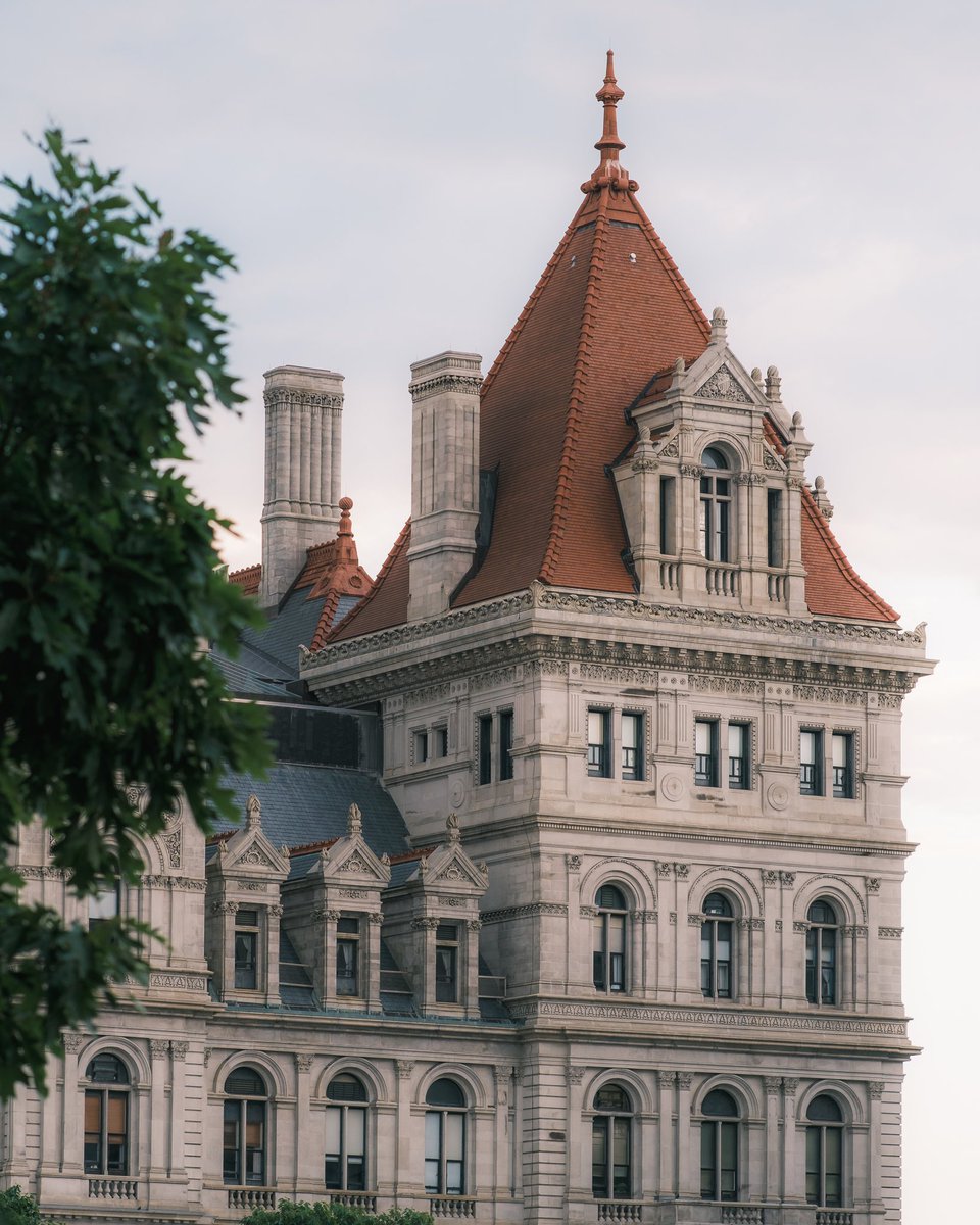 JayFilmz_'s tweet photo. Good morning from Albany, NY.
Here’s a few shots I was able to get yesterday before it rained.

#photographer #photography #NewYorkCity https://t.co/SXzcMt0RA3