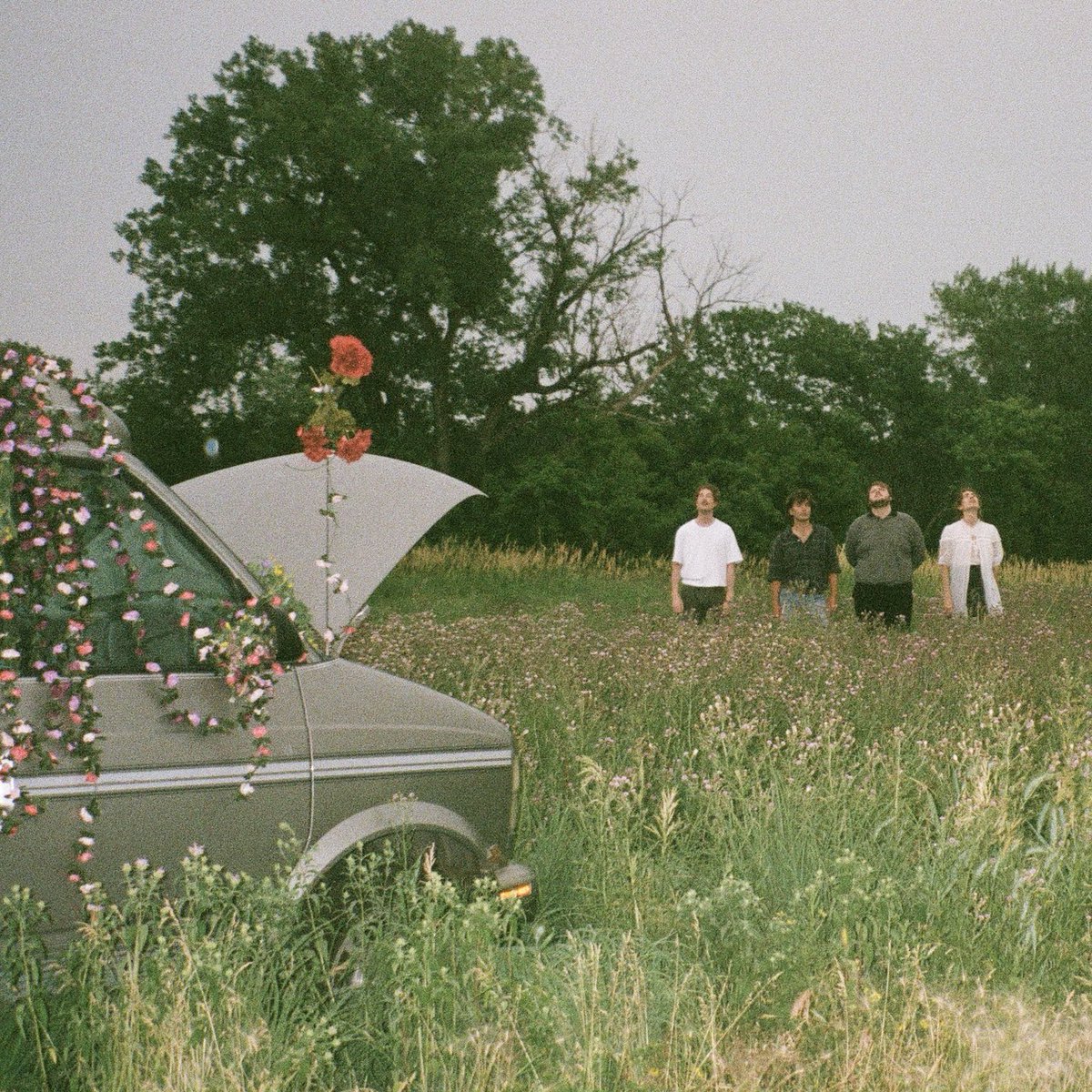 PresentCompany_'s tweet photo. Our new self titled album is now streaming everywhere <3

We loved making it and we hope to make many more <3

Visit our bio to find the full album <3 https://t.co/gFlrdCtaPo