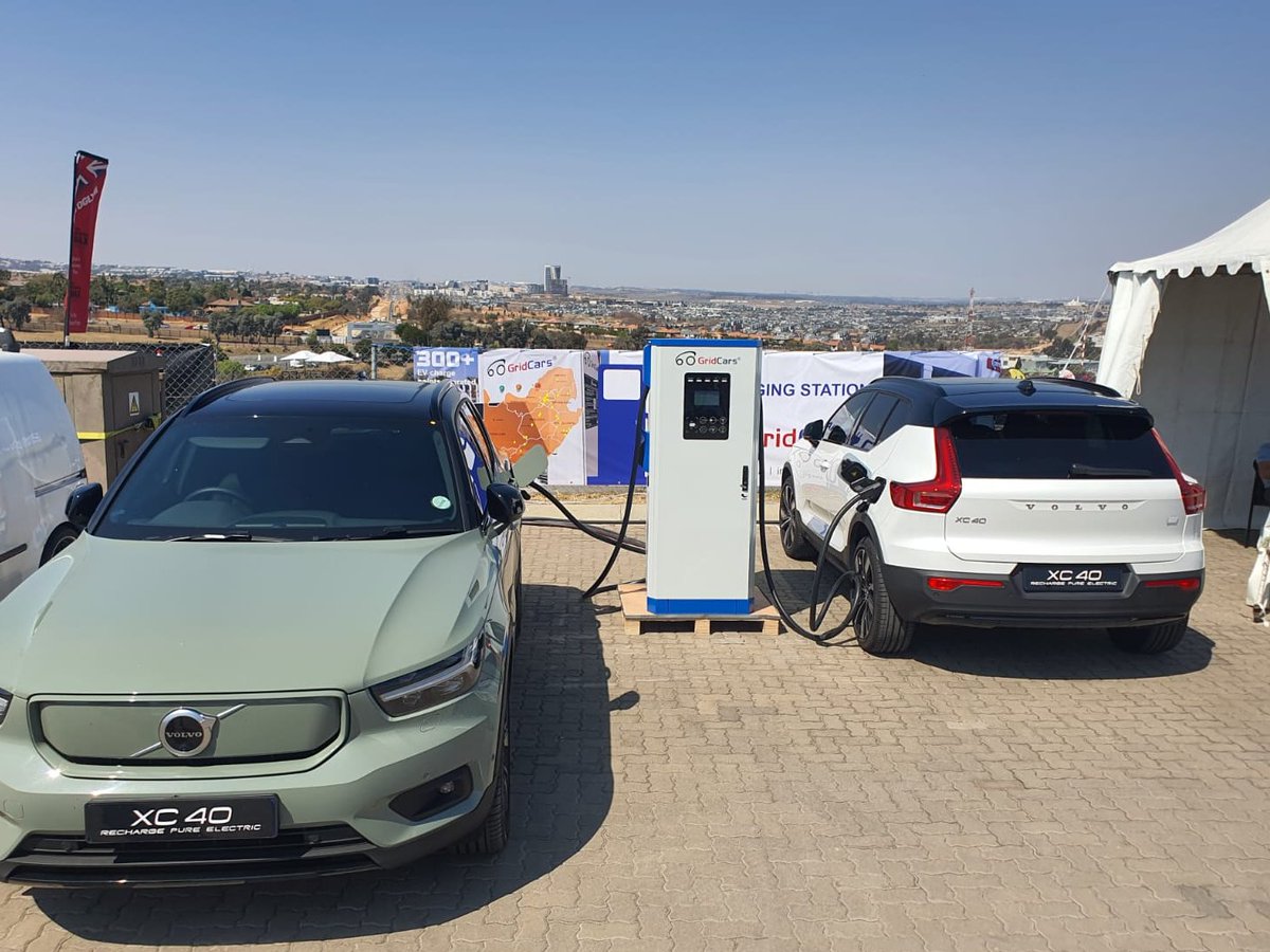 GridCars's tweet photo. Volvo XC40's powering up at one of our @GridCars DC fast charging stations at the Festival of Motoring – come chat with our team about the GridCars national charging network! #FestofMotoring #FOM2022 #GridCars #EV #ChargingInfrastructure https://t.co/rJquuTwvXf