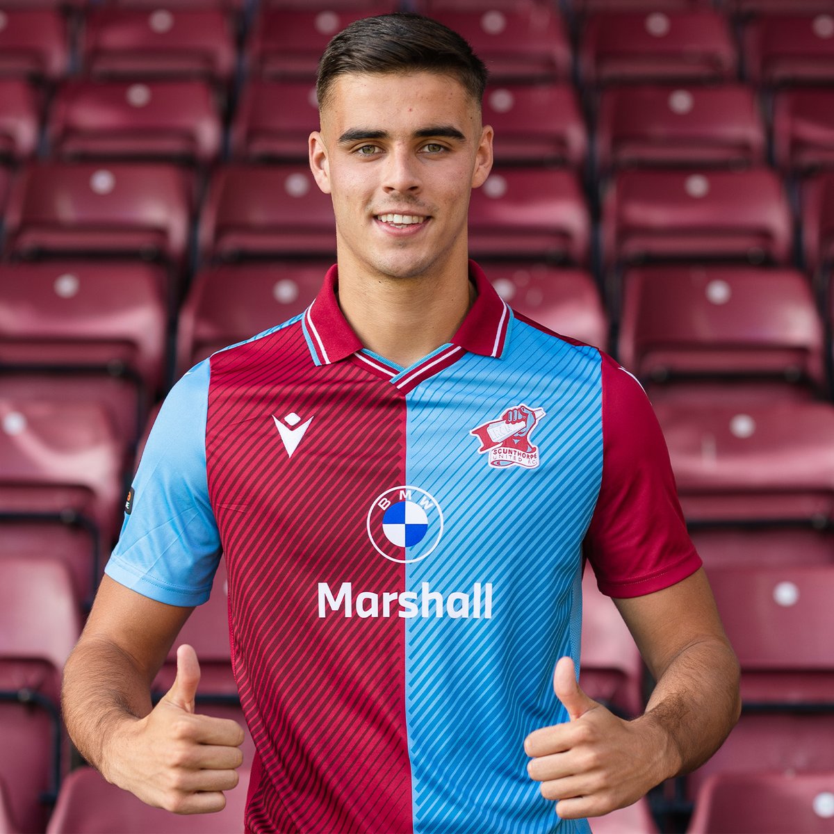 SUFCOfficial's tweet photo. ✍️ Scunthorpe United is delighted to have completed the loan signing of highly-rated Middlesbrough midfielder Isaac Fletcher until January.

More details 👉 https://t.co/73EwyNUvJo

#UTI #IRON https://t.co/a2kWPHyxib