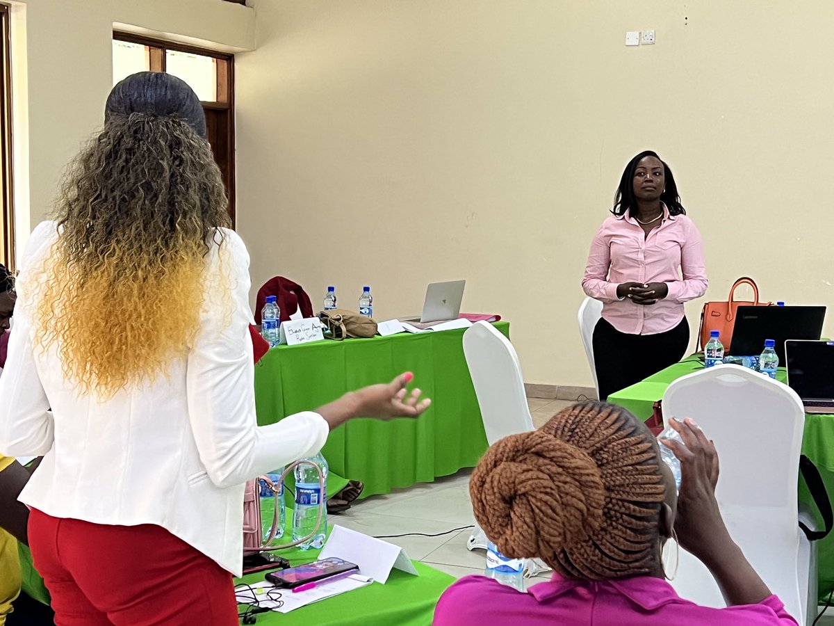CeciliaMaundu's tweet photo. Conducting a digital security training for journalists in Bugoma county.
Journalists are encouraged to protect their communications and information from growing threats.@IawrtK @ggithaiga @nakitare @APC_News @josebigg @Ddadapodcast #GenderandTechKE #DigitalSecurityKE https://t.co/rTacQFmFrC