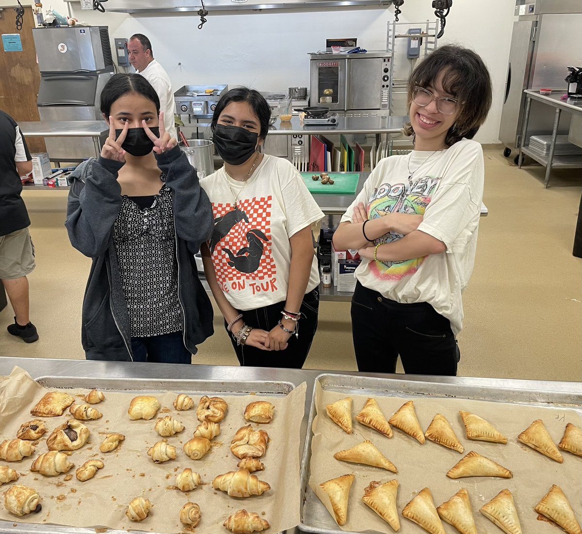 jhsmagnet's tweet photo. And here’s some of our Senior Culinary students final laminated dough project! They did a phenomenal job. 🥐 🐉 @tampajhs @SDHCMagnet @JHSCulinaryLA https://t.co/x9fM5UhBIV