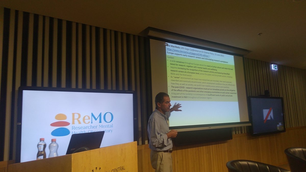 Former Portuguese Science Minister Manuel Heitor is presenting the "Manifesto to support early research careers and healthy research workplaces" cienciaviva.pt/gagoconf/4th-e… #ReMO2022