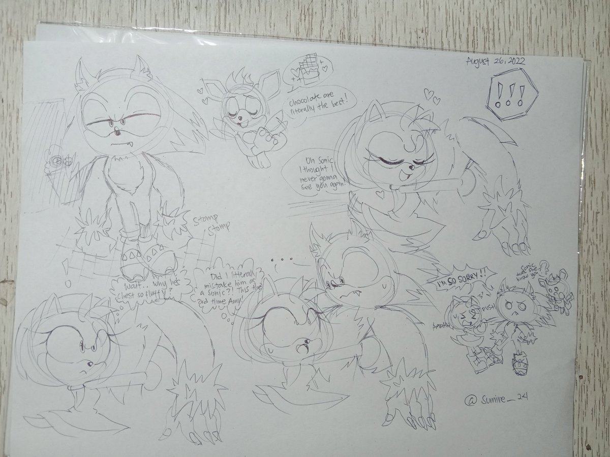sumire2411_24's tweet photo. I Dunno I just got bored at this night so I draw this on bond paper 🙂🌙

🌙💜(Sonic Unleashed Mini Comic)🌙💜
Part 1/?

#SonAmy https://t.co/72lDeoL4wr