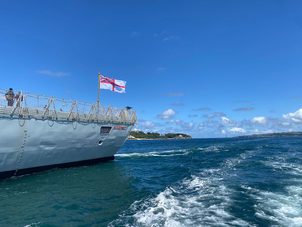 HMS Somerset tweet media