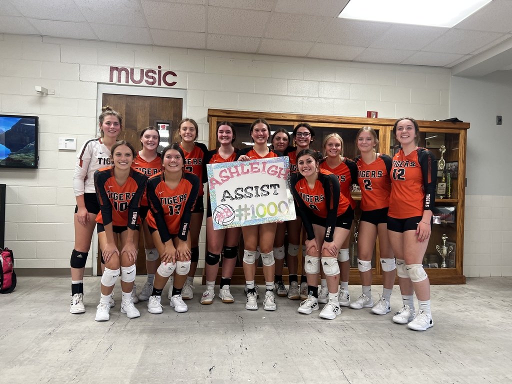 FallsCityPS's tweet photo. Congratulations to junior Ashleigh Kirkendall to hitting 1000 career set assists. Her 1000th assist came in the Tiger's game against Johnson-Brock. This set was extra special as it was her sister to scored the kill to give Ashleigh her 1000th assist. Congrats Ashleigh!🏐🐅👏🏻 https://t.co/JK0LH8k7lz