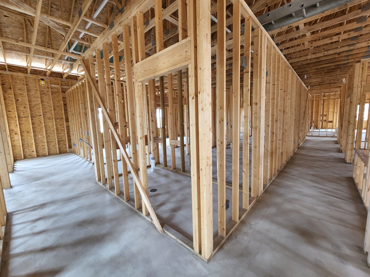 APEXDB's tweet image. Rough construction phase! From undeveloped land to a 4,600 SF Oral Surgery Practice, our design build team can’t wait to see how this project turns out. 

#ApexDesignBuild #RoughConstruction #GroundUp #OralSurgery