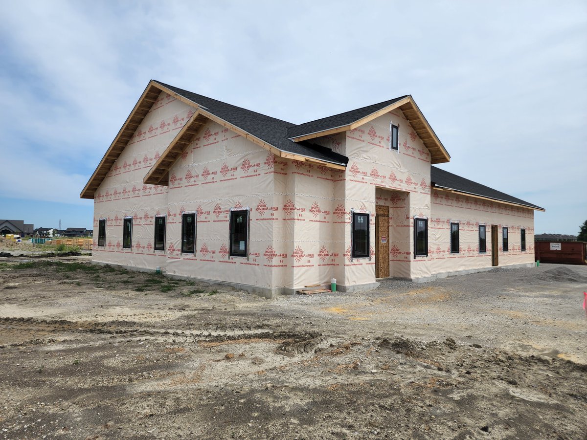 APEXDB's tweet image. Rough construction phase! From undeveloped land to a 4,600 SF Oral Surgery Practice, our design build team can’t wait to see how this project turns out. 

#ApexDesignBuild #RoughConstruction #GroundUp #OralSurgery