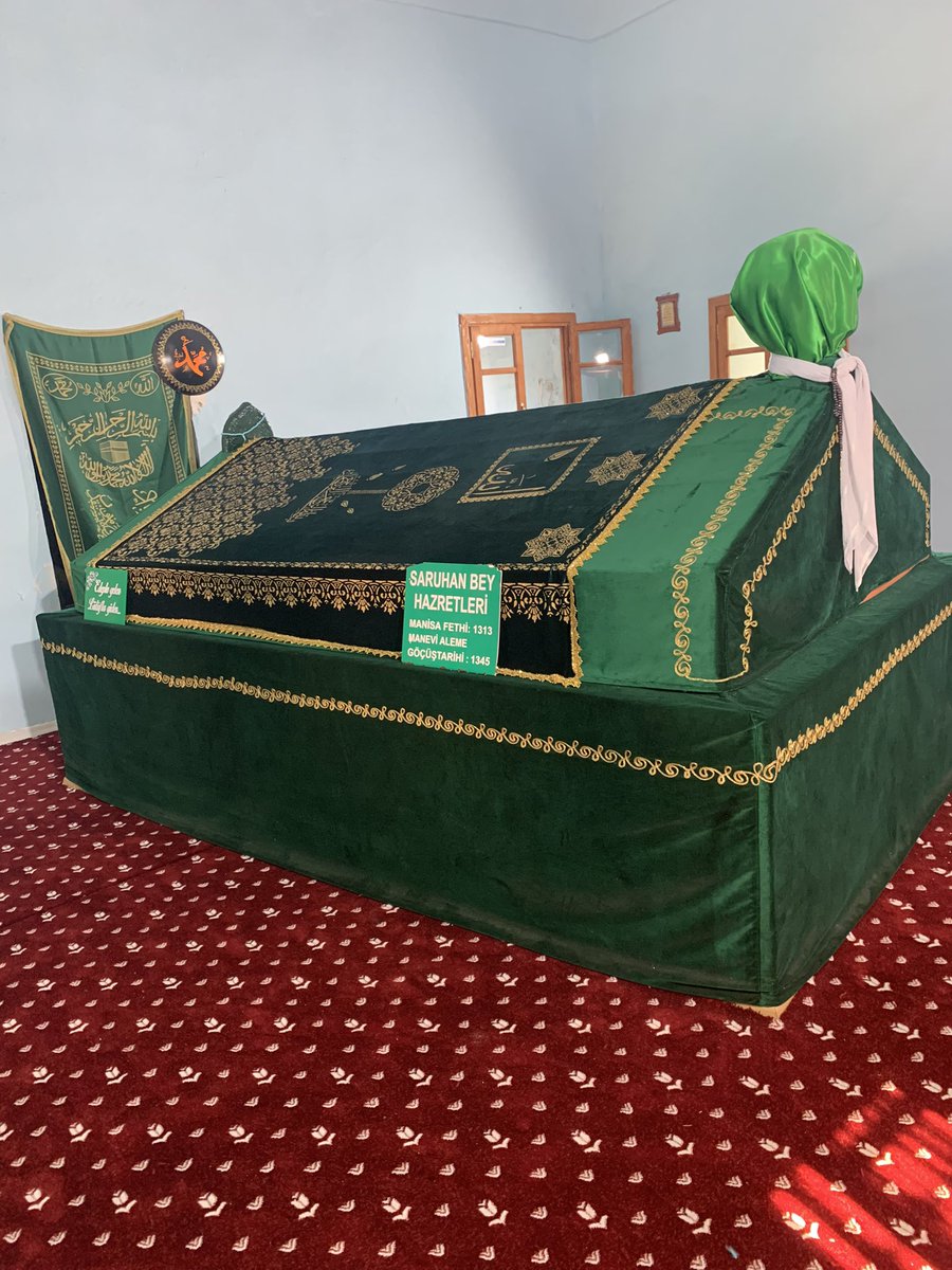 HusniyeErdogan's tweet photo. Saruhan Bey Türbesi …
#Edeple giren #Lutüfle çıkar..🤲🏻✍🏻 https://t.co/eFdlvENesh