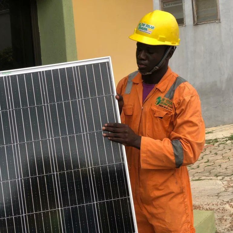 TheSolarHaven's tweet photo. We have installed over 100s of this system with full satisfaction from our end user and we have just install this at Eleyele in ibadan  few weeks ago 

The System cost 1.6million and it has 1 Year warranty .
#asuu #theppp #BreakingNews  #Nigeria https://t.co/e8P0Kwkyb3