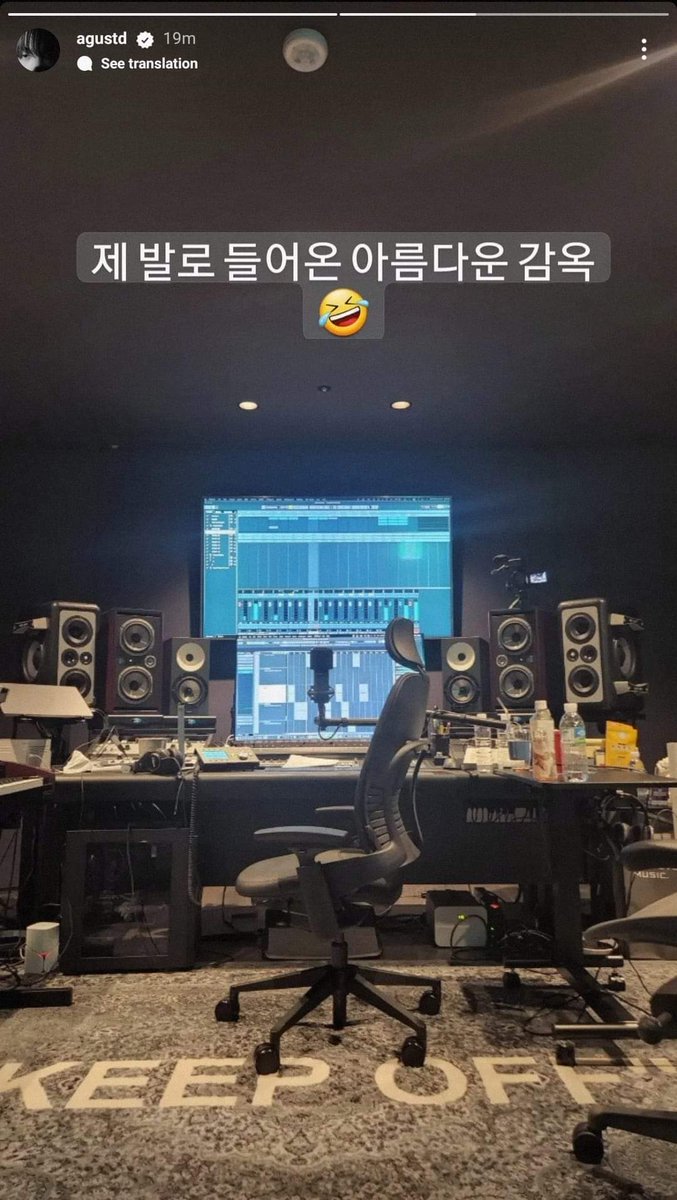 RM_dubb's tweet photo. YOU CAN DO IT!!
WE LOVE YOU YOONGI
WE'RE PROUD OF YOU YOONGI
#FightingYoongi 
#suga @BTS_twt https://t.co/x5wqyRbDVs