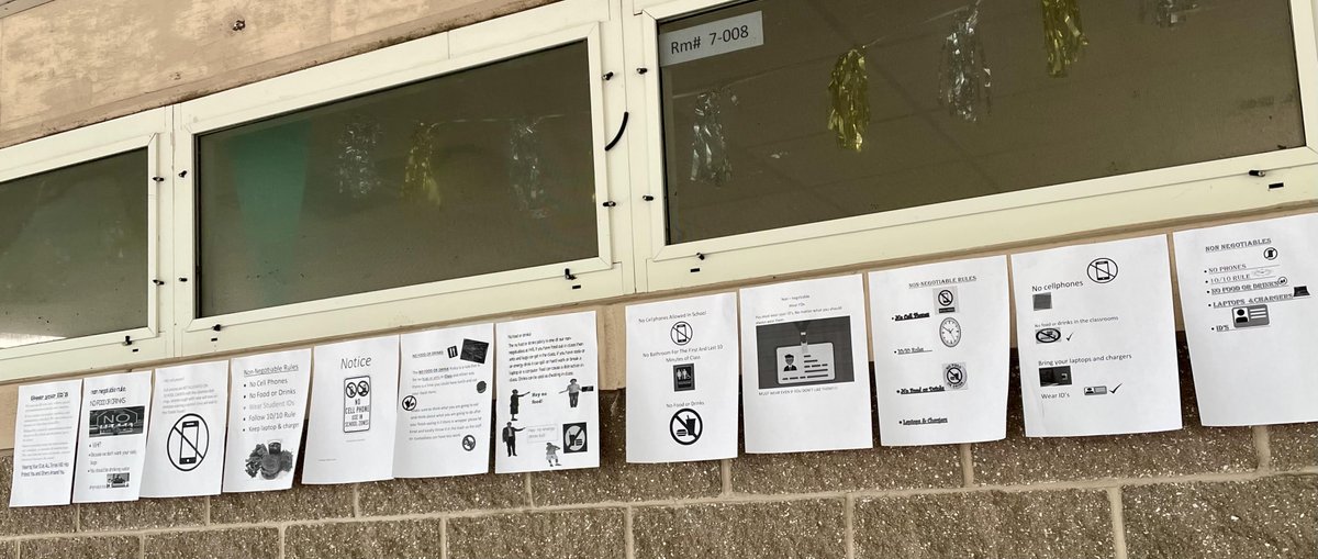 c_zillmann's tweet photo. @hmseaglesFL @volusiaschools @VolusiaCTE @LeadsVolusia Computer Applications of Business 2 students brushing up on their #MicrosoftWord skills! Check out their flyers on the schools Non-Negotiable Rules!! #Rules #Structure #NonNegotiable #HMSsoars https://t.co/i0NLgnn02Y