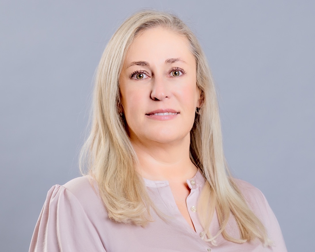 PebblebrookPEB's tweet photo. We're extremely proud of our female General Managers, and we're here celebrating them on #WomensEqualityDay! Thank you to Sarka Takovich, Sherry Abedi and Stephanie Carre @Somobeachresort @DirtyHabitDC https://t.co/XWZCzzWLal