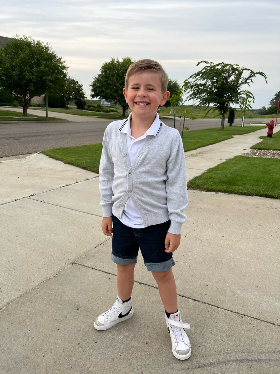 Kyla Gradin Dahl tweet media