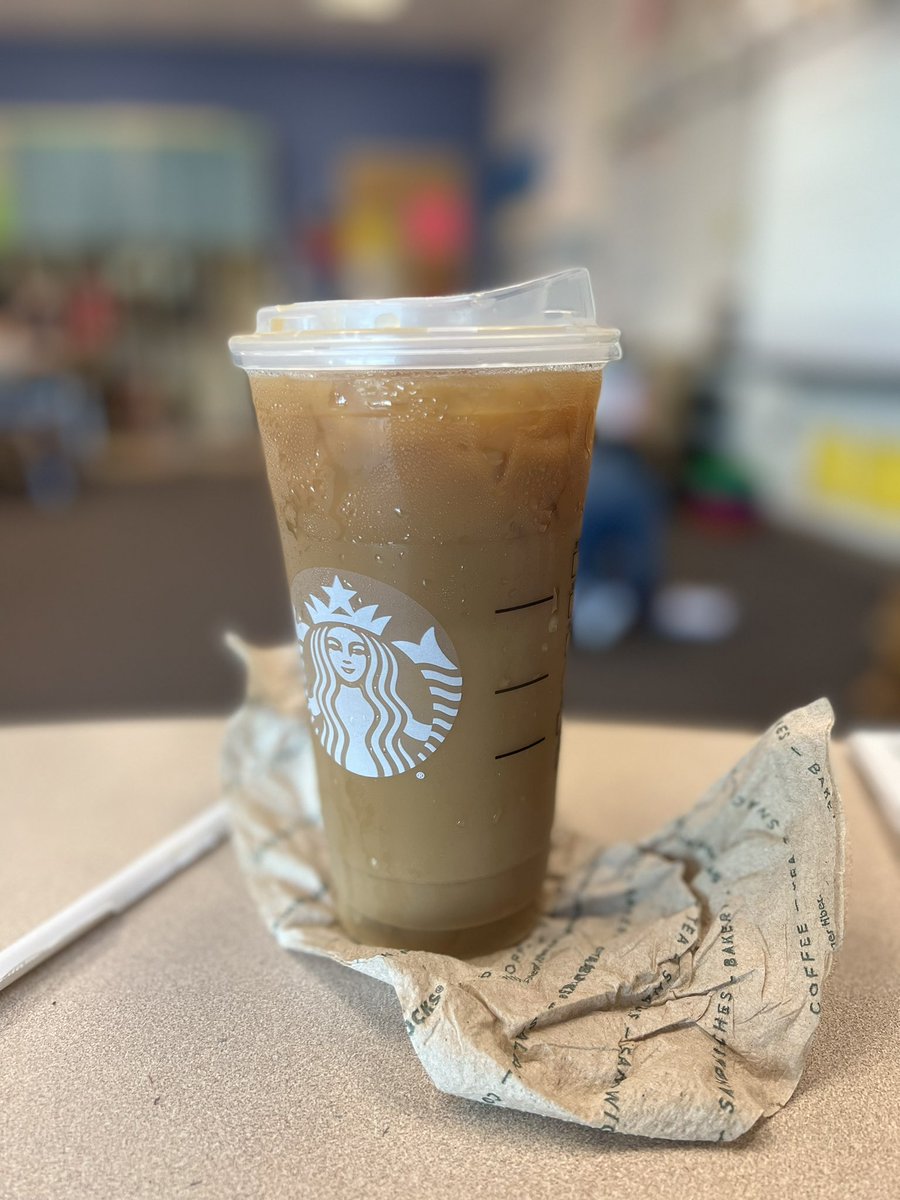 ARES_MrsDP's tweet photo. When a parent takes care of you the morning after a @bces_pta Family Night! 💜💜💜 https://t.co/CZTYnYGXp9