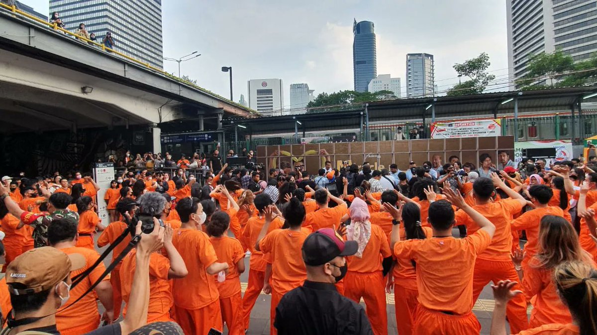 Sapawavefilms's tweet photo. Siapa yang udah nggk sabar buat nonton film ini??🤩🤩

Film 'Miracle In Cell No.7' akan tayang serentak di seluruh bioskop Indonesia pada tanggal 8 September 2022.

#Miracleincellno7 #8September2022 #FalconPicture #Cineverseid https://t.co/aWJEuYM6WG