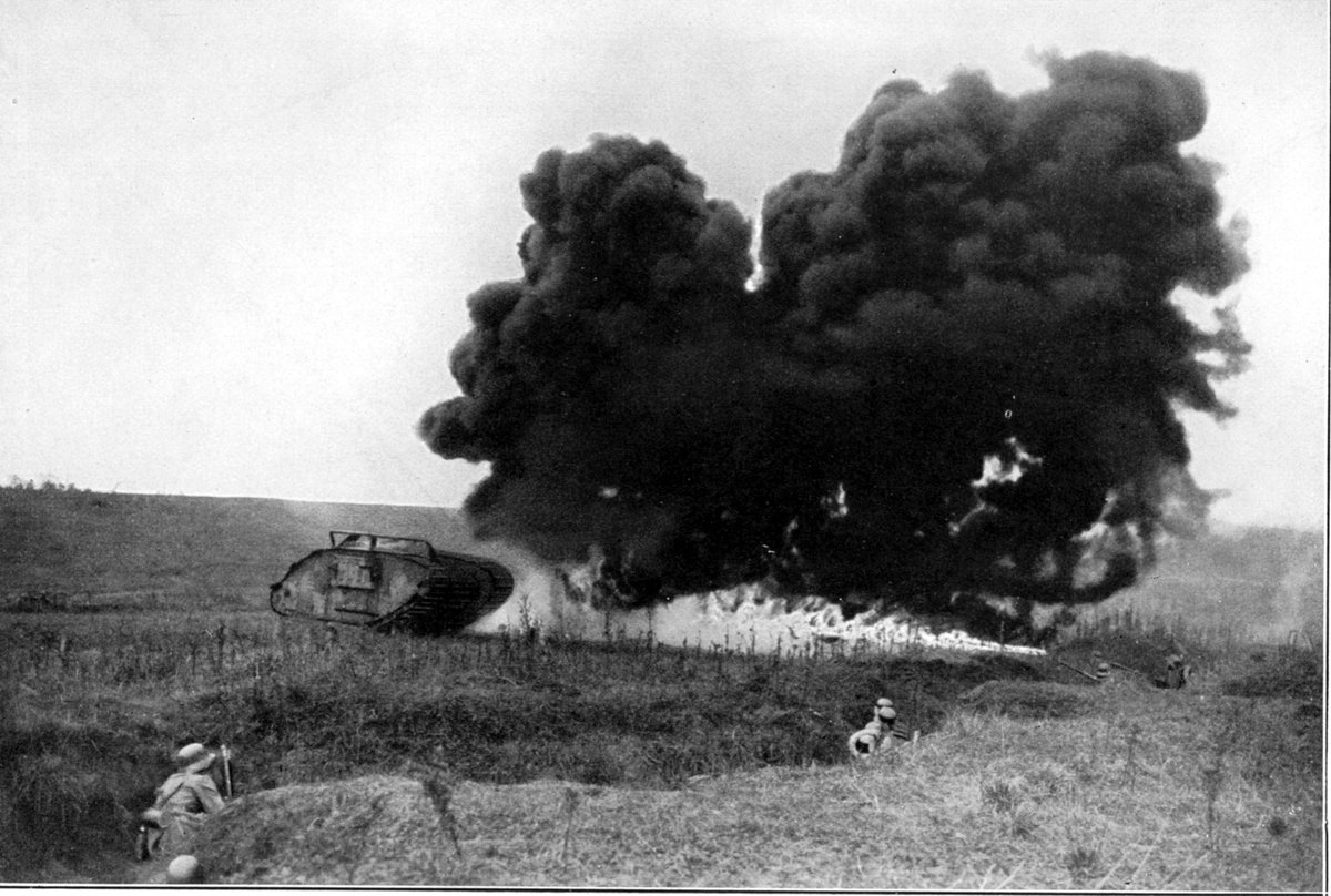 German soldiers in training with Wechselapparat (Wex) Flammenwerfer. #ww1 #history #photograph