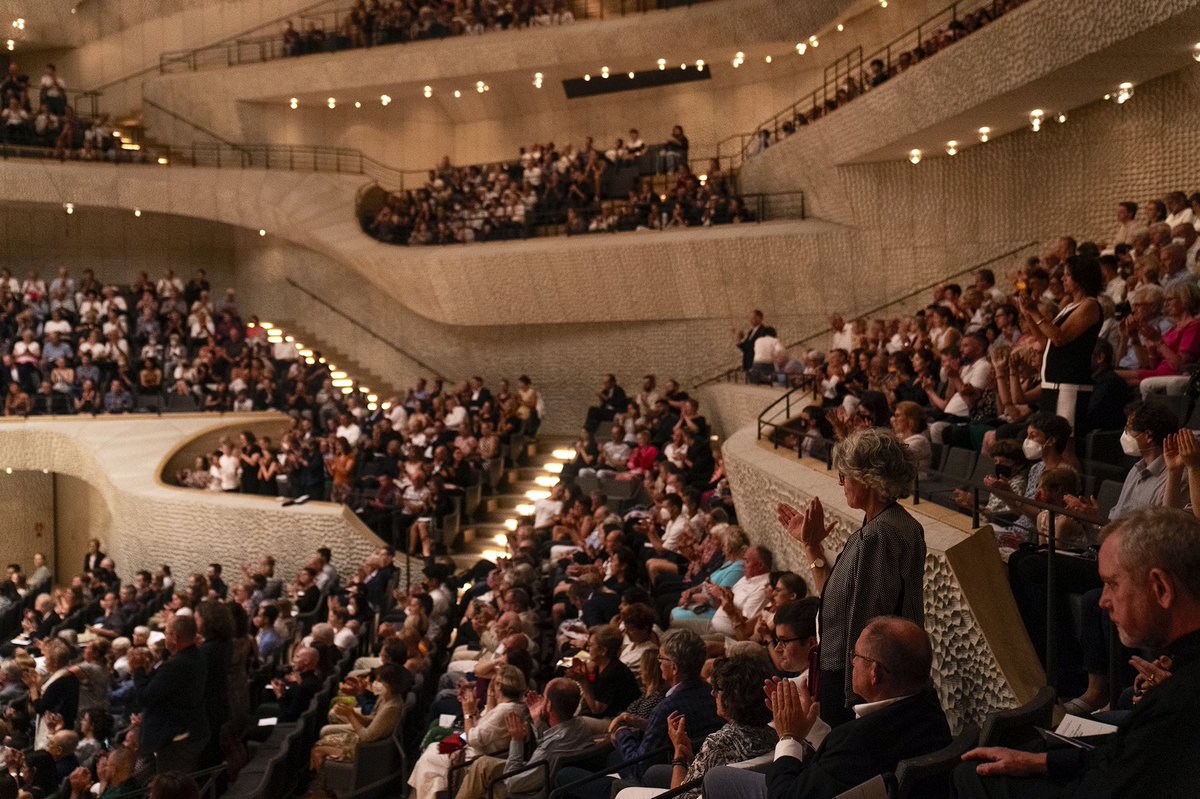 Alexandra Wimley tweet media