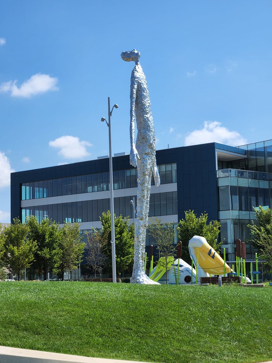 Astro_Megan's tweet image. Hello Council Bluffs! Spotted you from ISS but this is my first in-person visit. Met this interesting chap by the river; I told him the #UP4014 coin is already back on Earth but he kept Looking Up! 😆Maybe getting ready for #ArtemisLaunch?