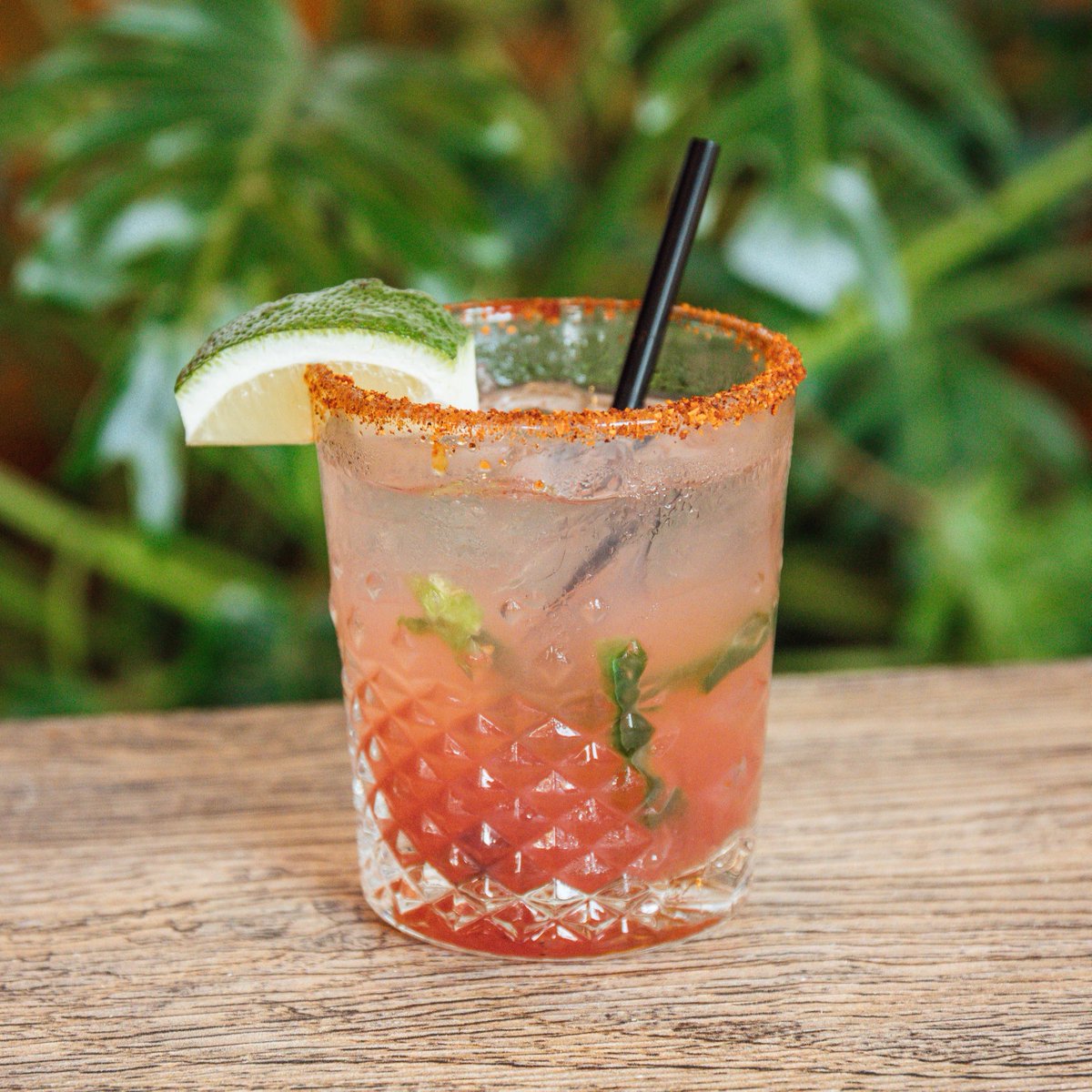 ElChileCafe's tweet photo. Even though it's called a Spicy Sandia, it will sure cool you down from this hot weather. https://t.co/mCowtB8rRP