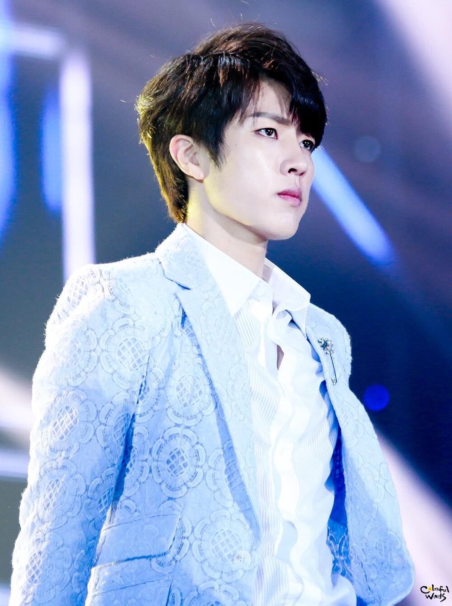 yeolipop27's tweet photo. happiest birthday to my love, lee sungyeol! im so happy to celebrate your birthday again 💙

#Happy32ndSungyeolDay
#여름의_선물같은_성열이의_날 https://t.co/XNS94iK1Dc