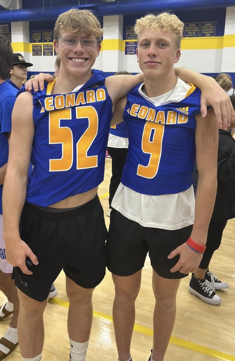 jerlacook's tweet photo. 2 Brothers, 1 Field! My heart is full! @LacookJessica @LacookJacoby @jaxon_lacook #WeWillWin #LTNation https://t.co/iMITUAceQp