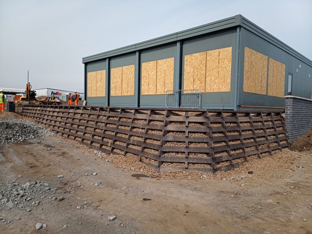 jmlcontracts's tweet photo. Check out the finished small #Ecocrib retaining wall we completed at Edinburgh Airport. It’s a 100% #recycled product with full BBA certification & 120-year design life. A #green alterative to concrete cribs or heavily treated timber. Pleased to say we made the rec to our client. https://t.co/t6dT1n2OWx