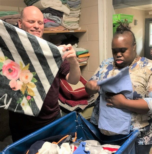 CUINCorg's tweet photo. It's #NationalDogDay! In July Ina &amp; Dean, clients from our Swansea Skills Training Center helped out with laundry and cleaning at @BAHSPets.🐶
**According to Ina, the best part of being there is learning how to help care for the animals! We couldn’t agree more! https://t.co/3pDcX6mwDf