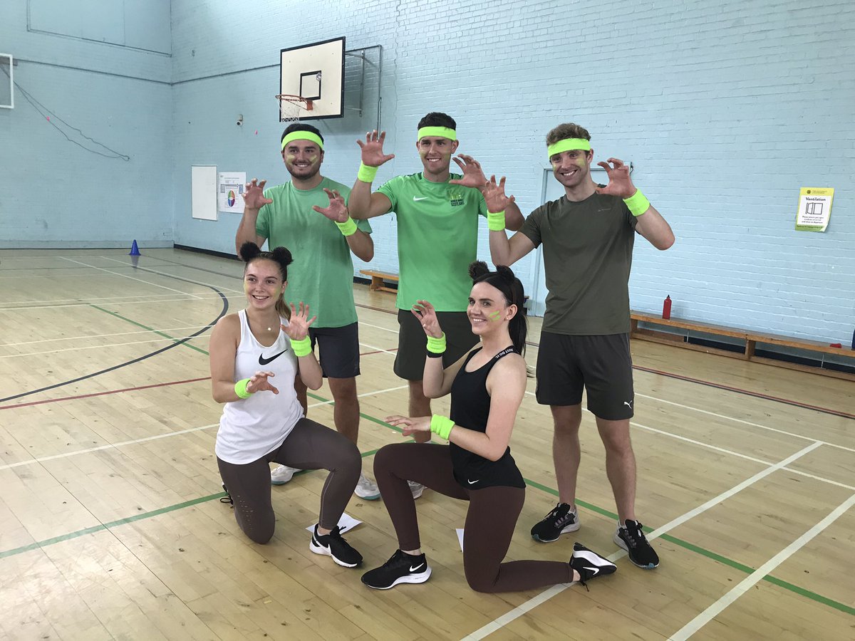 pedagogypaul's tweet photo. A positive start for this year’s  #UoEPGDEPE students @MorayHouse. We’re all tightly bonded after a #sporteducation season and ready for more. #beezzzz #bears #rascals #panthersightings 👀 https://t.co/YLQ9GVE4KL