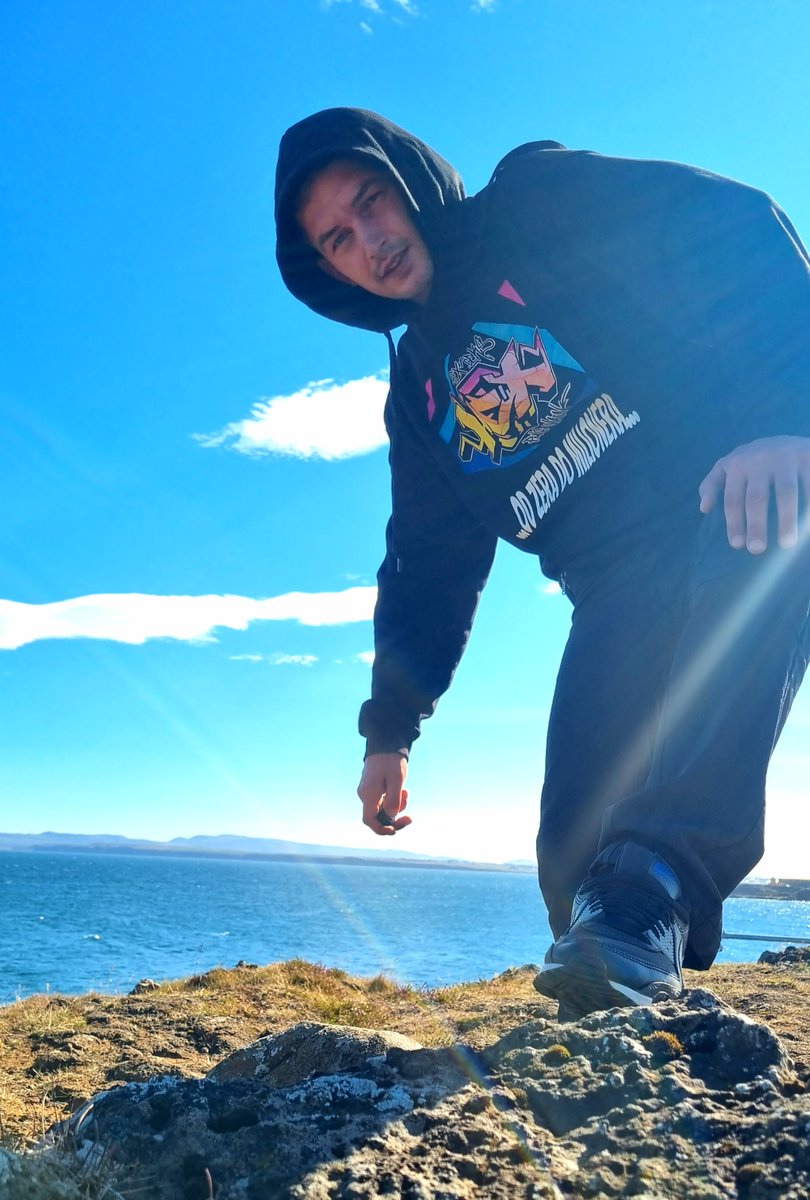 Pawel46390638's tweet photo. ... OD ZERA DO MILIONERA... #hexmisja #polska #ceks #PulseChain #HEXicans #hex @KryptoKamikaze @RichardHeartWin #Hoodie #Iceland #cryptocurrency #Hedron @CoinMarcin https://t.co/MSjiL9MNS9