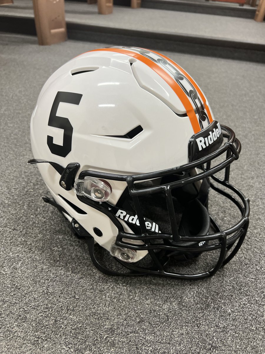 CoachG_75's tweet photo. @prolinedesigns has the Dawgs looking clean this year. https://t.co/YXEFVsjKWZ