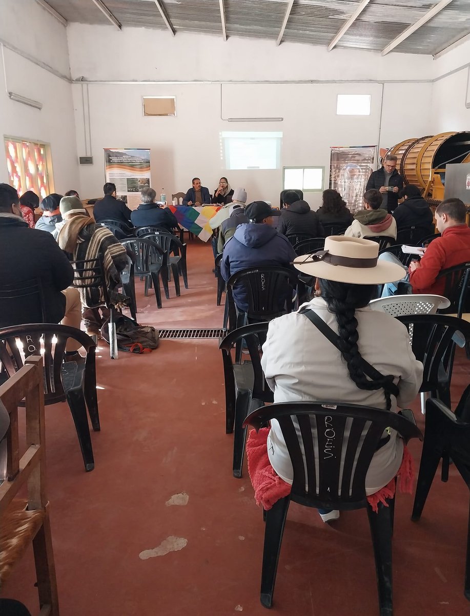 cauqueva's tweet photo. Exitoso 2° Encuentro de la región NOA de la Red de Alimentos Cooperativos en CAUQUEVA
Con más de 70 representantes de instituciones, cooperativas y de otras organizaciones del sector campesino e indígena y de la economía popular de 7 provincias argentinas https://t.co/ah3wGyhH8S https://t.co/7nQ2VGOJ9c