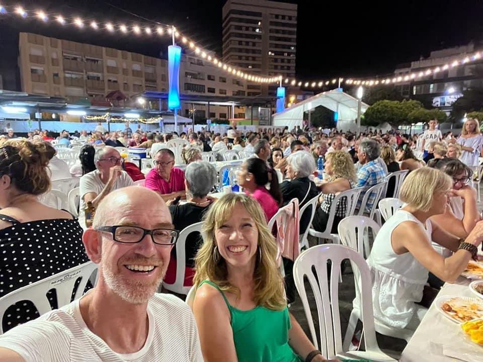 CompromisBLO's tweet photo. 🎉Encarem la recta final de les nostres Festes amb un munt de vivències i bons moments a la butxaca. 

Retrobaments amb amistats, amb la música i amb l'ambient al carrer.

😍🤩Com ens agrada Benicarló en festes! 

#BenicarlóEnFestes #Festes2022 https://t.co/38C0W9J1sZ
