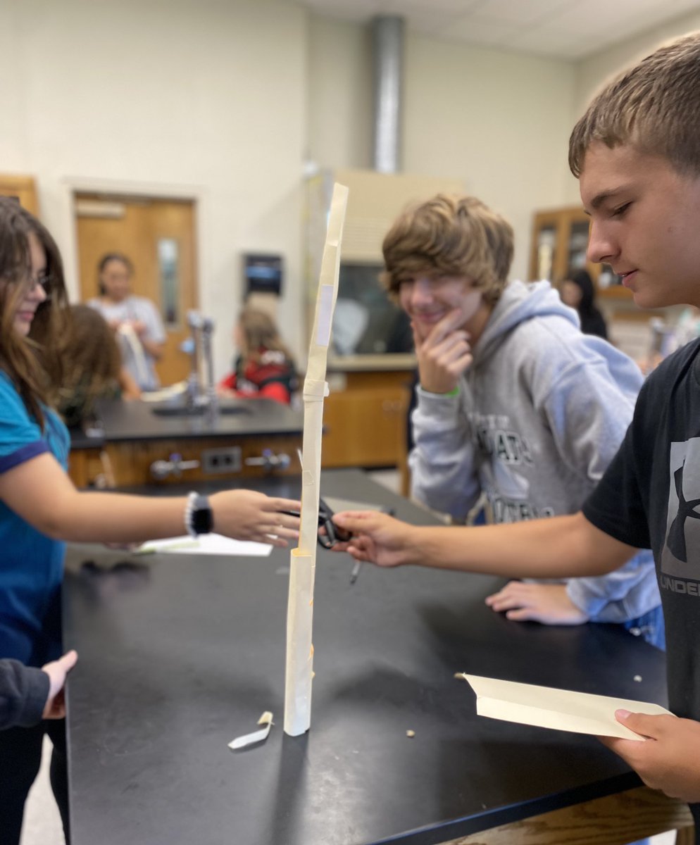 TelfordAmy's tweet photo. STEM challenge winners! These 1st pd. Lab Science Ss took on the challenge of building the tallest freestanding structure using one Manila folder &amp; 50 cm of masking tape. Brainstorming, failing, trying something new…all part of the process. No quitters here! #SalemWilcatPride https://t.co/g3cZ5Q7wHe