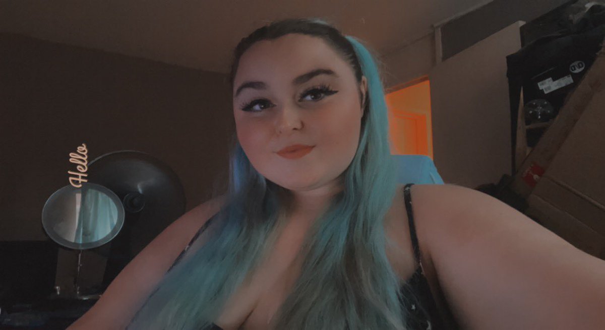 smitten4me's tweet photo. Hey guys don’t forget! It’s fall guys Friday! Tonight at 7pm GMT I will be hosting a custom fall guys lobby anyone and everyone is welcome #fallguys #fallguysfridays #smallstreamer #SupportSmallerStreamers #gamergirl #Friday https://t.co/Z8VhS4TKM7