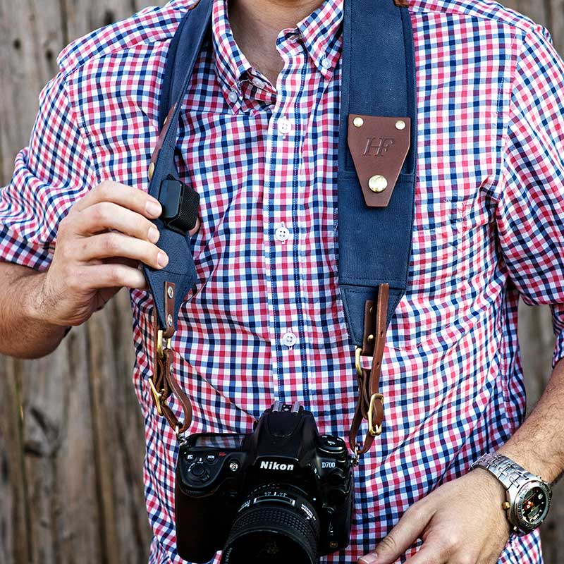 NineSelect's tweet photo. HOLD FAST
アメリカ製 幅広 キャンバス&レザー ネックストラップ
RS01-BL-RuckStrap Navy
color:Navy
好評発売中。
https://t.co/K8VgIH0Ozg
#holdfast #strap #neckstrap #ストラップ #ネックストップ #アメリカ製 #usa #ファッションストラップ #おしゃれ #カメラ男子 #カメラ女子 #nineselect https://t.co/1GLkFwkZiE