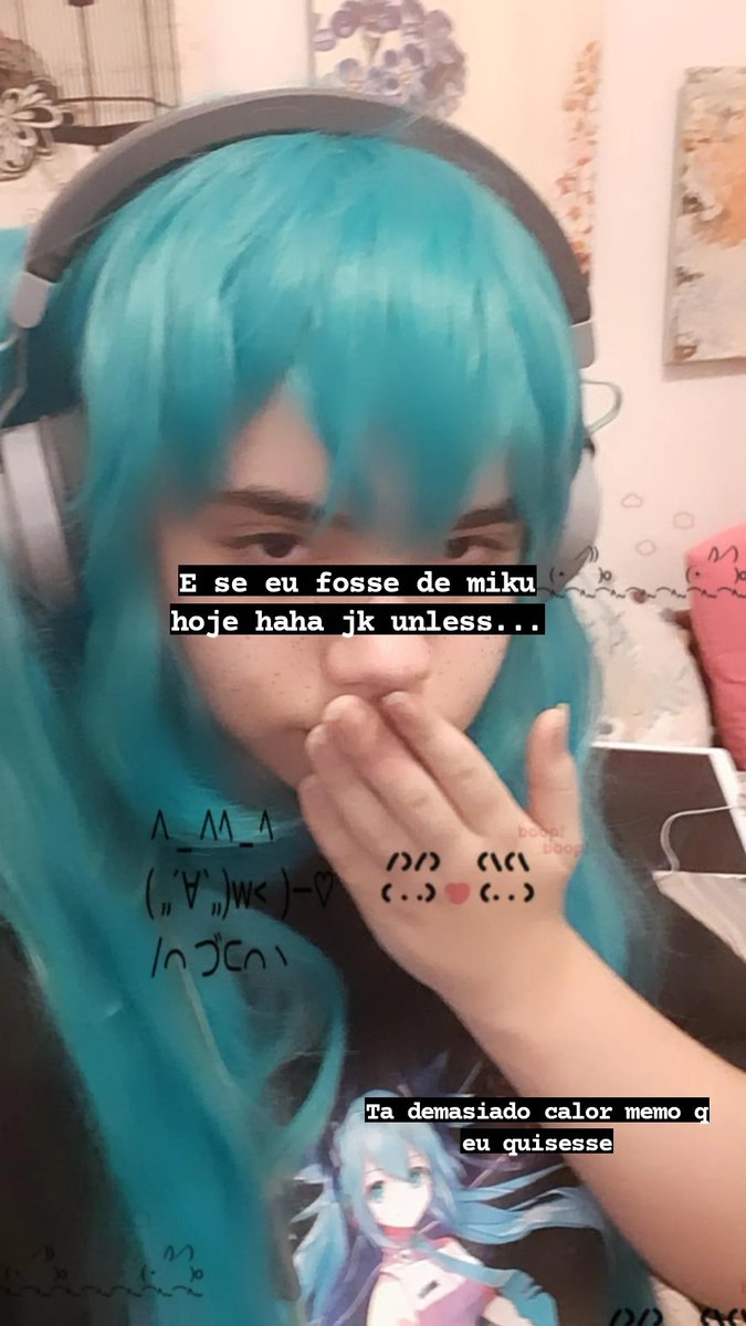 Wokany's tweet photo. Oi revivi das cinzas pra mostrar minha peruca da miku novinha, voltei pro meu cantinho flws https://t.co/tROUzk25w2