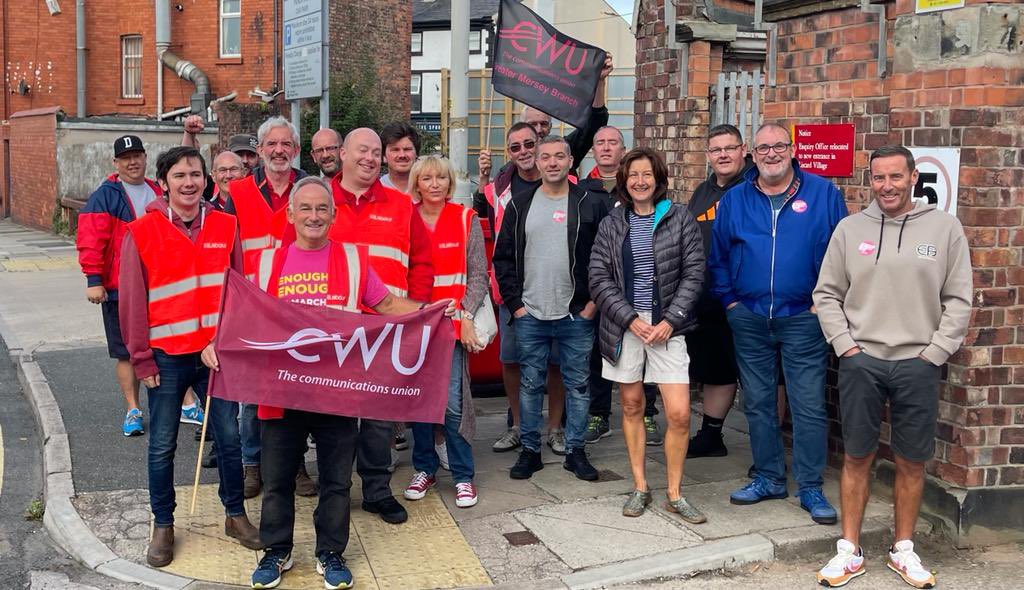 TomLaing14's tweet photo. Out on Royal Mail picket lines with CWU in Liscard this morning sending solidarity from @NewBrightonLP and the wider Wirral Labour Party. https://t.co/pVHlY2oLbB