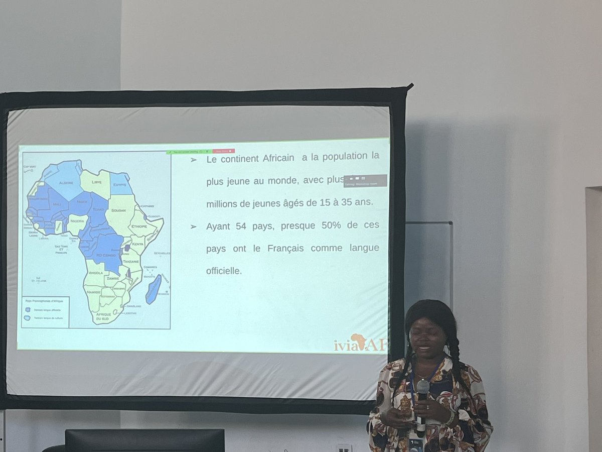 yuehgoh's tweet photo. We have a book on ml in French coming out soon by @IviaAf trop cool 🤩🥳🥳🥳🥳 it was announced by @NyungaBerthine when presenting the amazing work of the association @DeepIndaba #Masirouna #DLIndaba2022 https://t.co/PXRIIUM3Gi