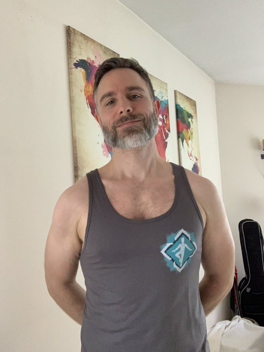 LtSnowbeard's tweet photo. TGIF 🥳 Let‘s celebrate with Balanced Landings in Fall Guys, Fortnite and DBD 💪 Tune in, say hi! #DeadbyDaylight #dbd #survivor #balancedlanding #streaming #twitch #streamer #ltsnowbeard #fortnite #epicgames #fallguys
https://t.co/Hxvf6XRlZE https://t.co/uBUmDMqRbk