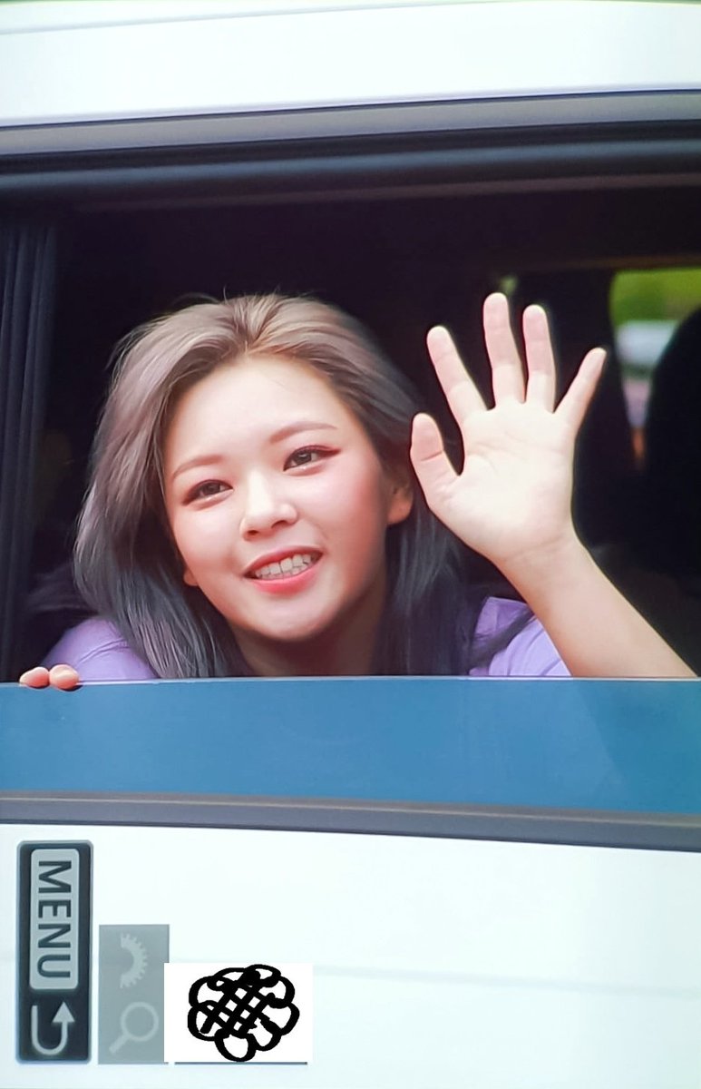 J_YuToPia's tweet photo. 220826 프리뷰

반 년만이네 컴백 축하해 🥳

#트와이스    #TWICE    #トゥワイス 
#정연 #JEONGYEON #ジョンヨン #定延 https://t.co/yFgmL4SW5R
