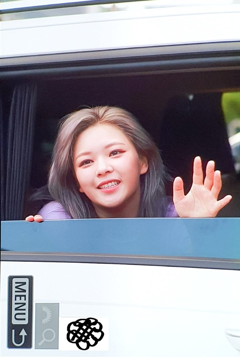 J_YuToPia's tweet photo. 220826 프리뷰

반 년만이네 컴백 축하해 🥳

#트와이스    #TWICE    #トゥワイス 
#정연 #JEONGYEON #ジョンヨン #定延 https://t.co/yFgmL4SW5R