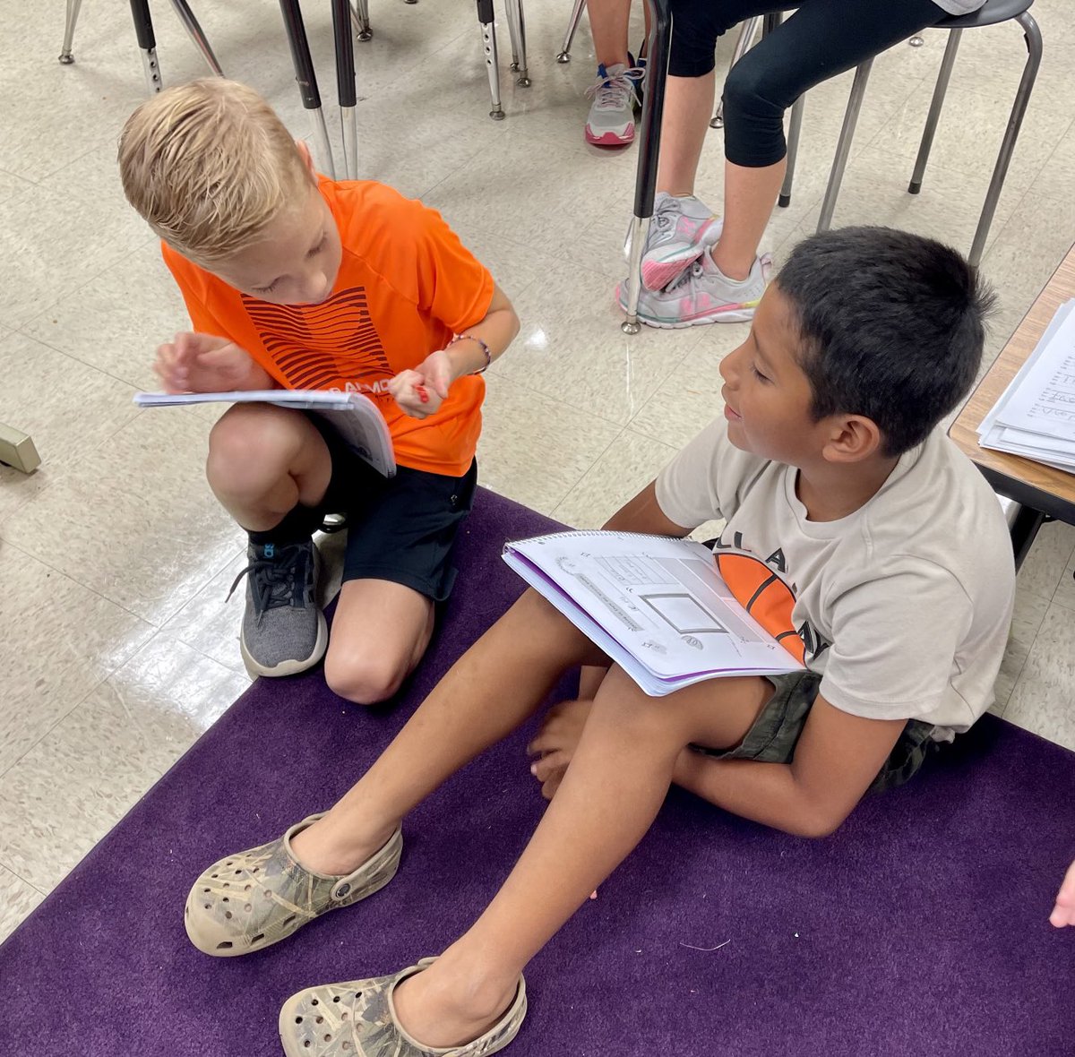 Growing Wildcat Writers! Writing Wednesday continues ⁦<a href="/MacedoniaElem/">Macedonia Wildcats</a>⁩ as paired writing buddies meet up for the first time. #1wildcatnation #togetherweroar ⁦<a href="/CherokeeSchools/">Cherokee Co. Schools</a>⁩ ⁦<a href="/Christy_Rich_/">Christy Rich</a>⁩