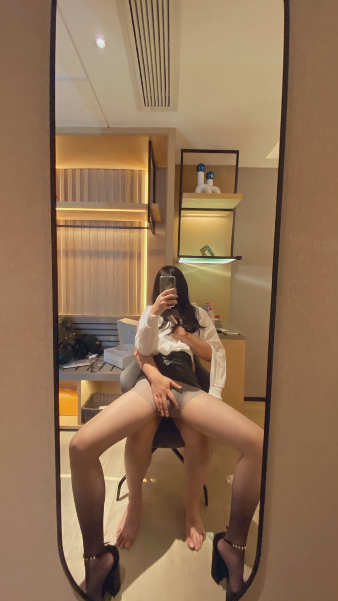 人形按摩椅

#女装子 #女裝子 #男の娘 #crossdress #Sissy #伪娘 #偽娘 https://t.co/QQzoETZnhi
