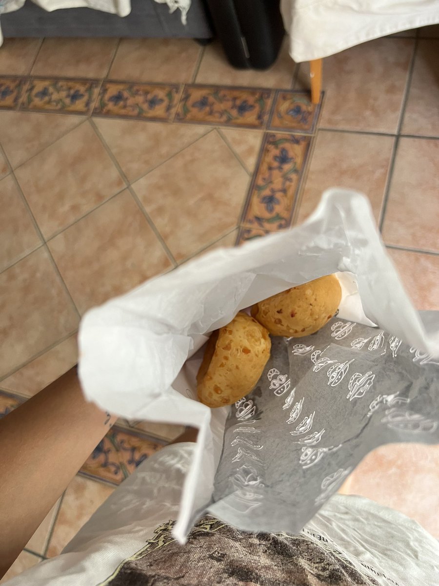 Yo 8am: lo que más extraño de argentina son los chipacitos
10am: