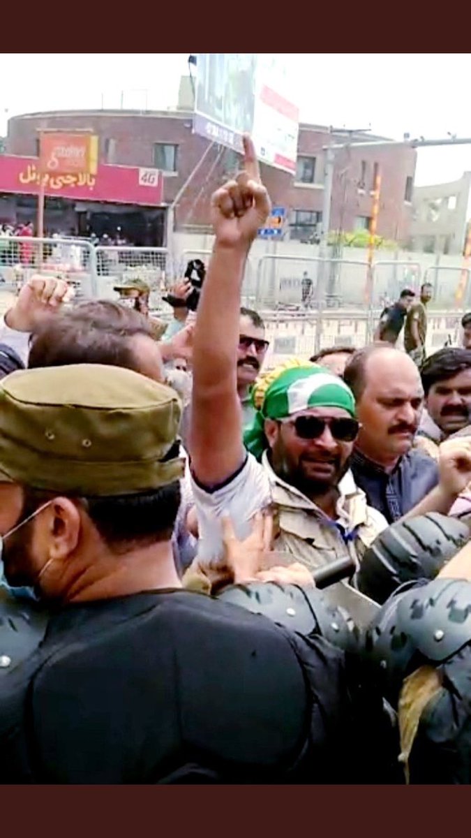 غیر تو دور کی بات ہے، اس بچارے نے تو اپنوں کا بھی تشدد ہی سہا ہوا ہے، الہی حفاظت فرما اور رحم کر آمین 😣💔
#ReleaseTahirMughal